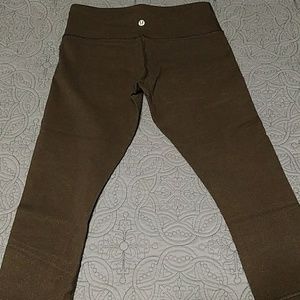 Lululemon capri leggings
